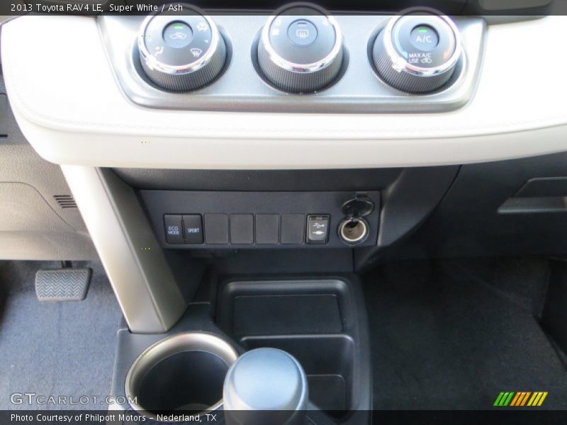 Super White / Ash 2013 Toyota RAV4 LE