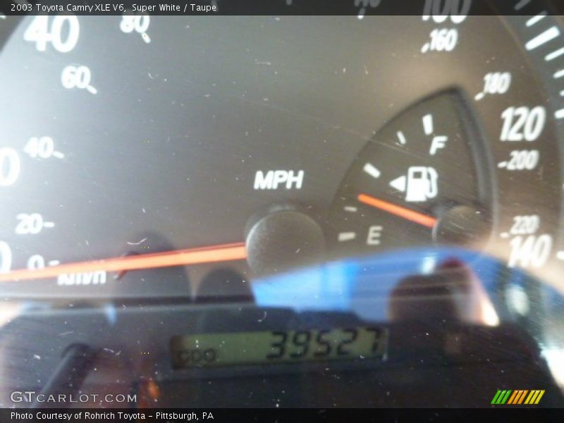 Super White / Taupe 2003 Toyota Camry XLE V6