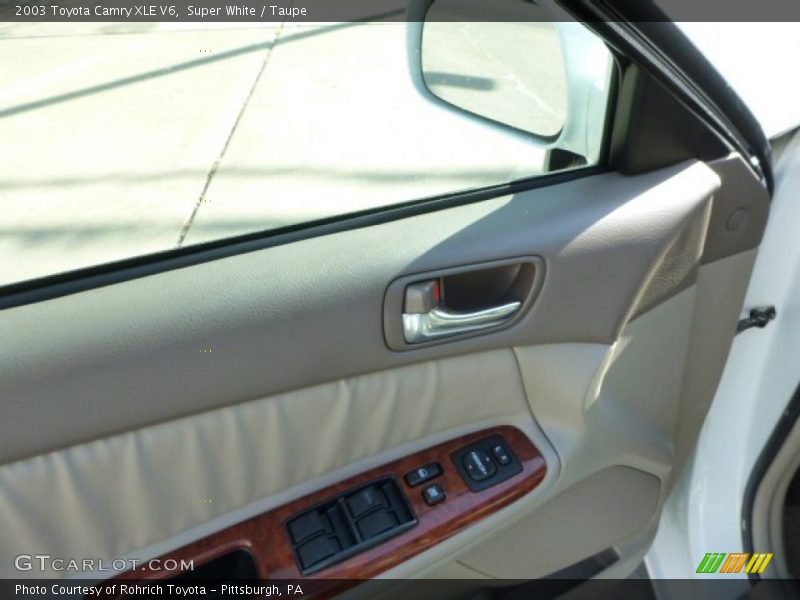 Super White / Taupe 2003 Toyota Camry XLE V6