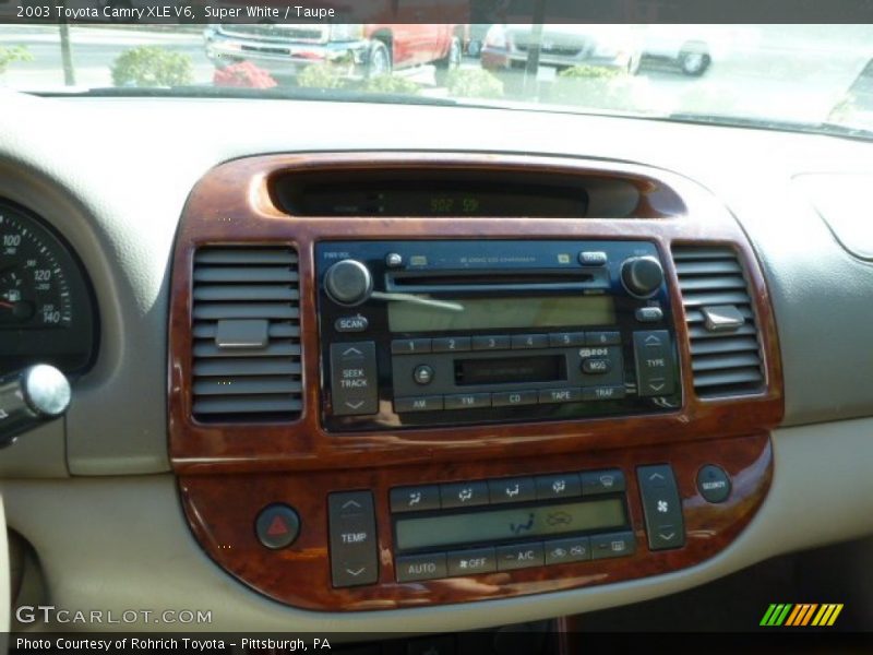 Super White / Taupe 2003 Toyota Camry XLE V6