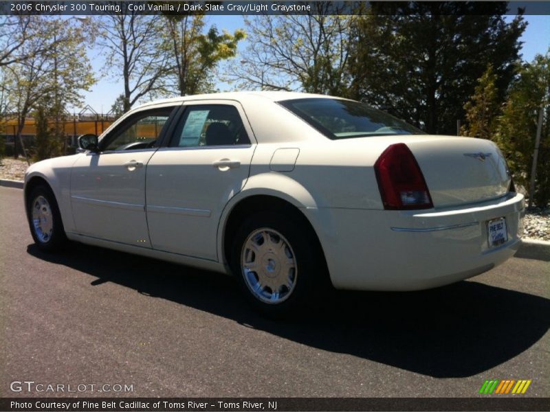 Cool Vanilla / Dark Slate Gray/Light Graystone 2006 Chrysler 300 Touring