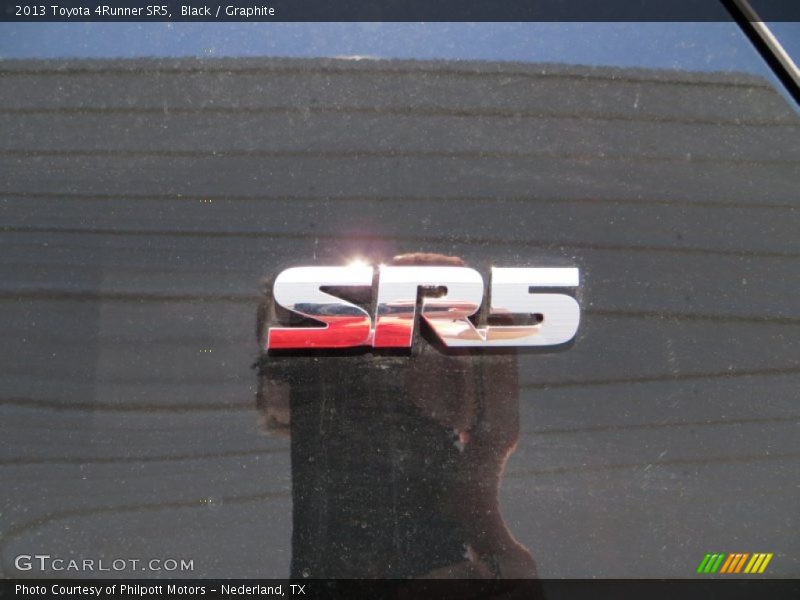 Black / Graphite 2013 Toyota 4Runner SR5