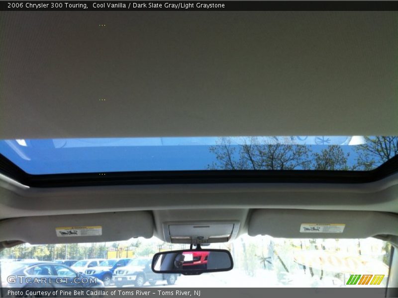 Cool Vanilla / Dark Slate Gray/Light Graystone 2006 Chrysler 300 Touring