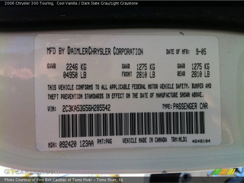 Cool Vanilla / Dark Slate Gray/Light Graystone 2006 Chrysler 300 Touring
