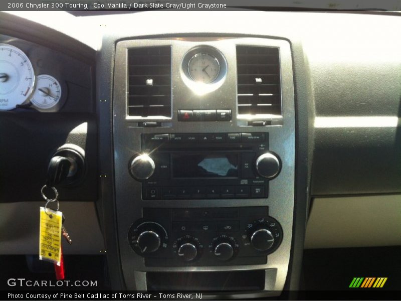 Cool Vanilla / Dark Slate Gray/Light Graystone 2006 Chrysler 300 Touring