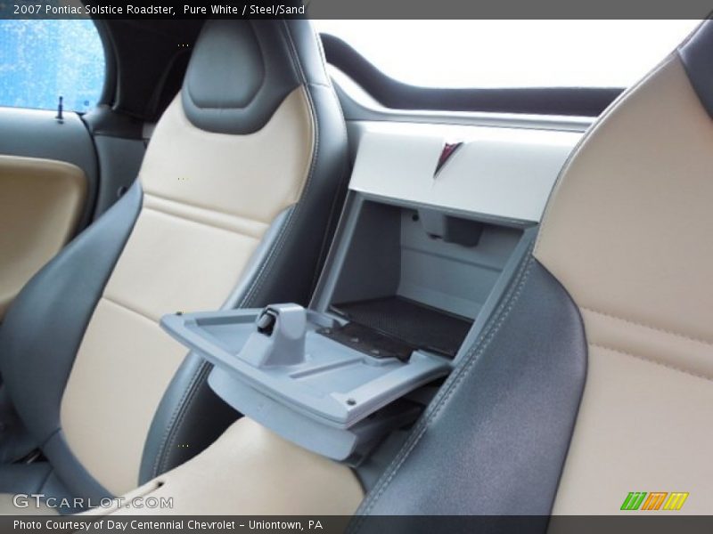 Pure White / Steel/Sand 2007 Pontiac Solstice Roadster