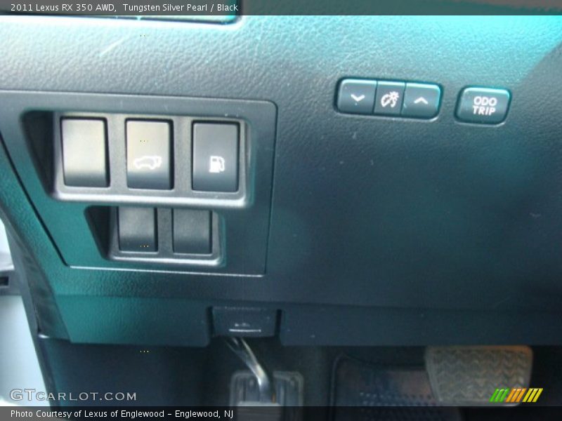 Tungsten Silver Pearl / Black 2011 Lexus RX 350 AWD