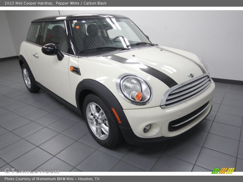 Pepper White / Carbon Black 2013 Mini Cooper Hardtop