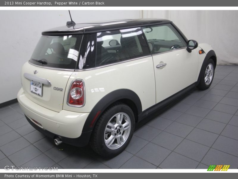 Pepper White / Carbon Black 2013 Mini Cooper Hardtop