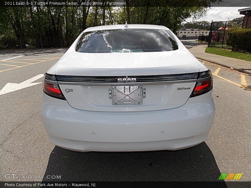 Arctic White / Parchment 2011 Saab 9-5 Turbo4 Premium Sedan