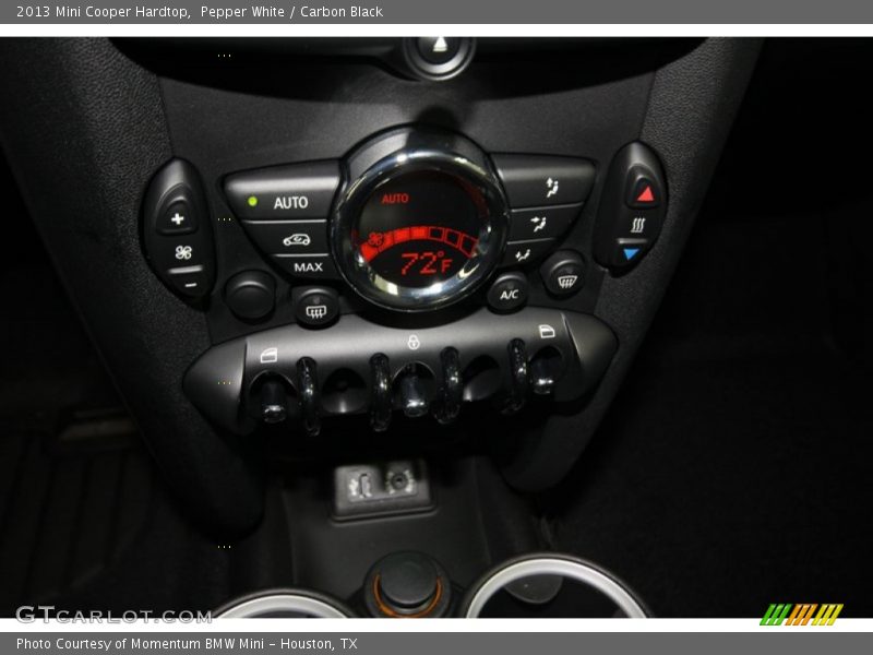 Pepper White / Carbon Black 2013 Mini Cooper Hardtop