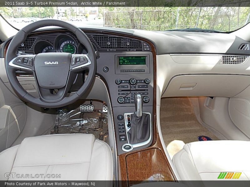Arctic White / Parchment 2011 Saab 9-5 Turbo4 Premium Sedan