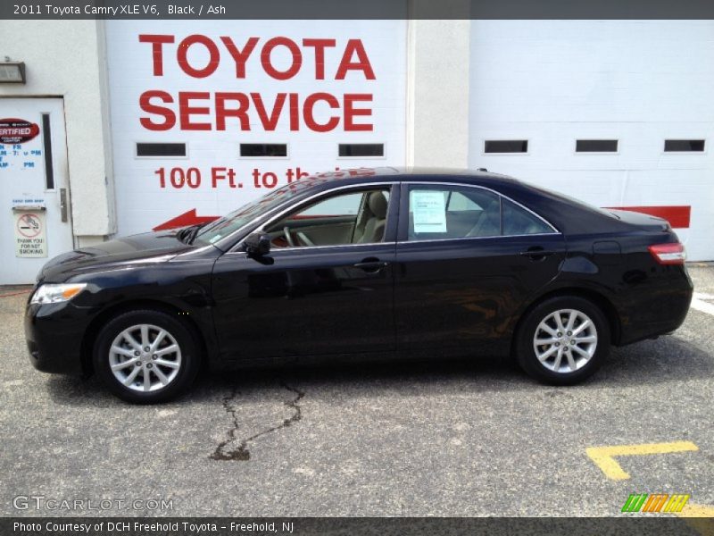 Black / Ash 2011 Toyota Camry XLE V6
