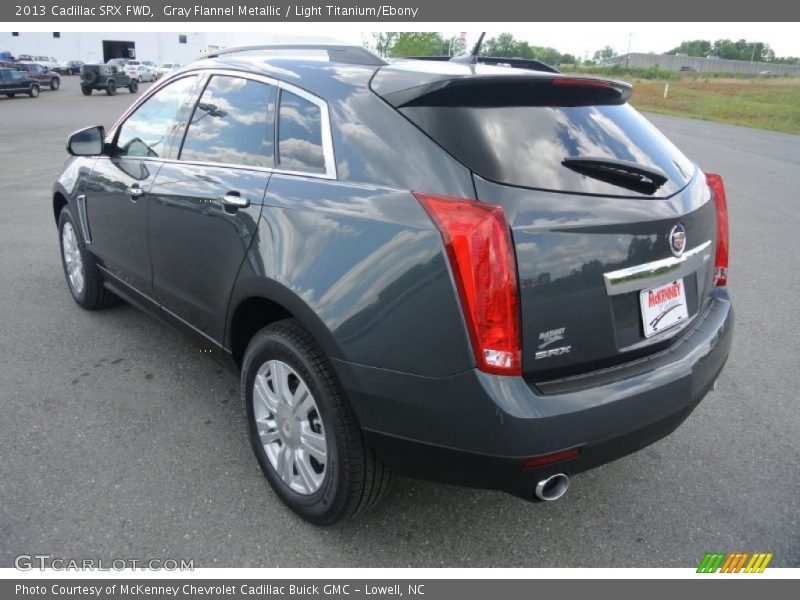 Gray Flannel Metallic / Light Titanium/Ebony 2013 Cadillac SRX FWD