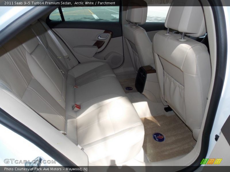 Arctic White / Parchment 2011 Saab 9-5 Turbo4 Premium Sedan