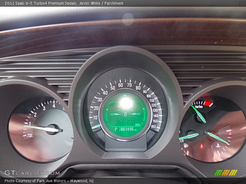 Arctic White / Parchment 2011 Saab 9-5 Turbo4 Premium Sedan