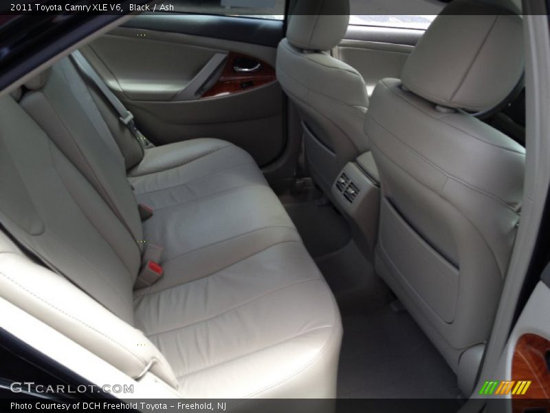 Black / Ash 2011 Toyota Camry XLE V6