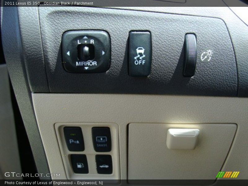 Obsidian Black / Parchment 2011 Lexus ES 350