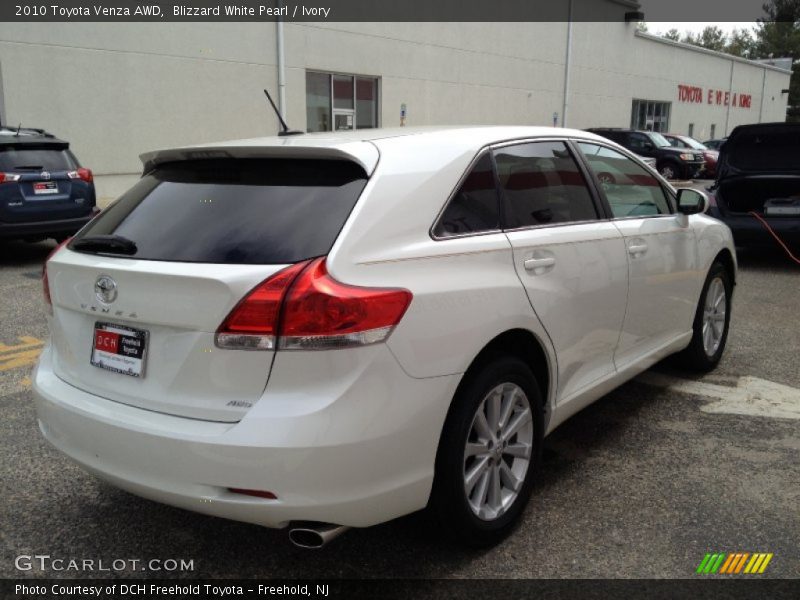 Blizzard White Pearl / Ivory 2010 Toyota Venza AWD