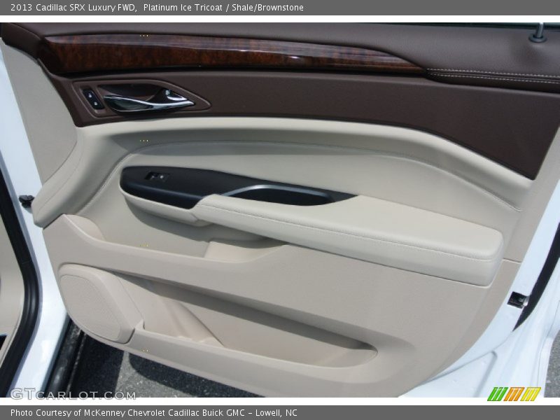 Platinum Ice Tricoat / Shale/Brownstone 2013 Cadillac SRX Luxury FWD