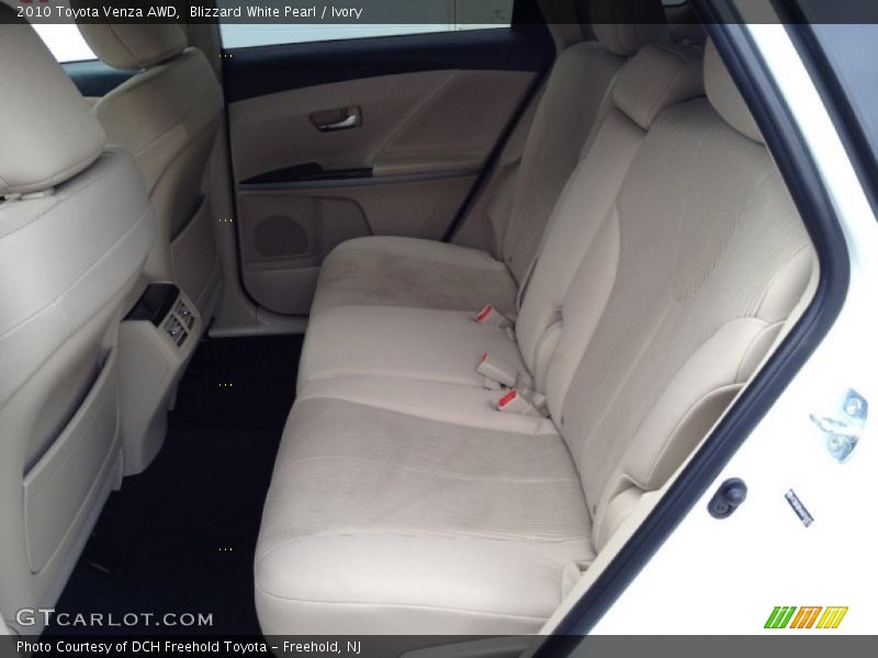 Blizzard White Pearl / Ivory 2010 Toyota Venza AWD