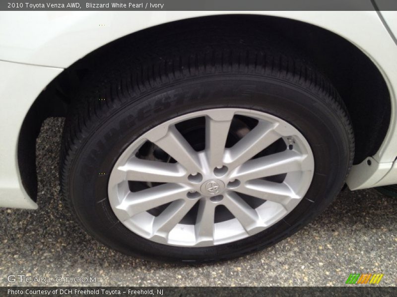 Blizzard White Pearl / Ivory 2010 Toyota Venza AWD