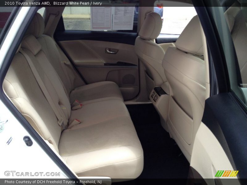 Blizzard White Pearl / Ivory 2010 Toyota Venza AWD