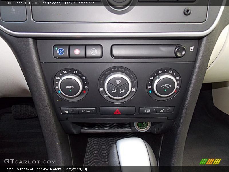 Controls of 2007 9-3 2.0T Sport Sedan