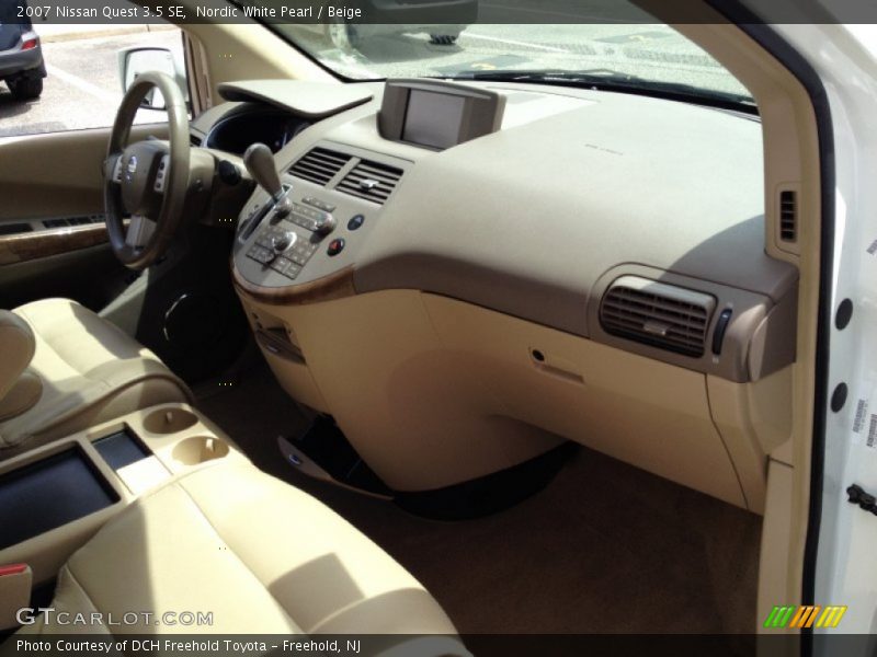 Nordic White Pearl / Beige 2007 Nissan Quest 3.5 SE