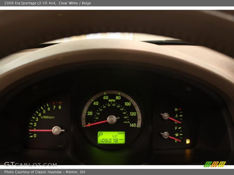Clear White / Beige 2006 Kia Sportage LX V6 4x4