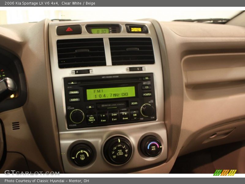 Clear White / Beige 2006 Kia Sportage LX V6 4x4