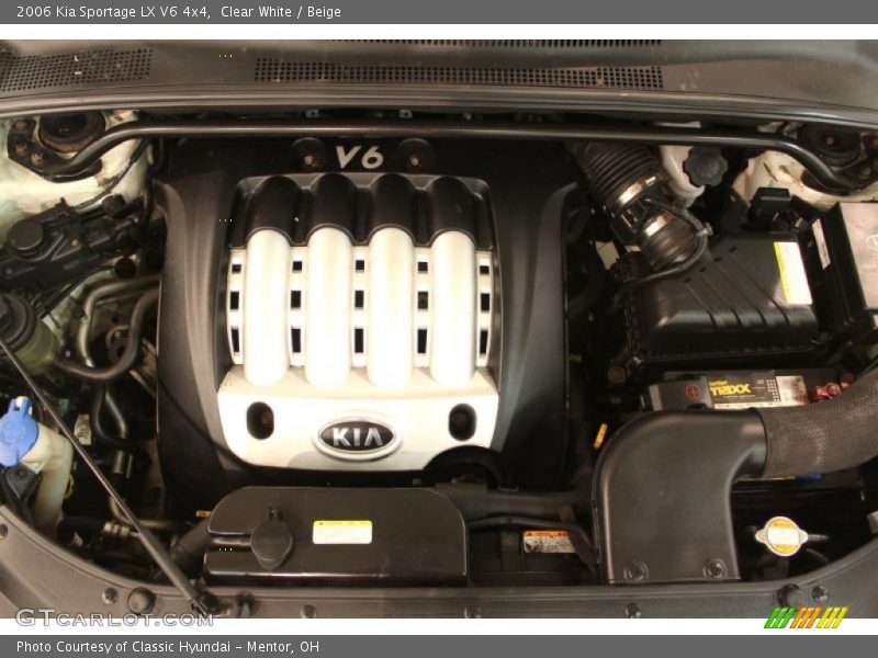 Clear White / Beige 2006 Kia Sportage LX V6 4x4