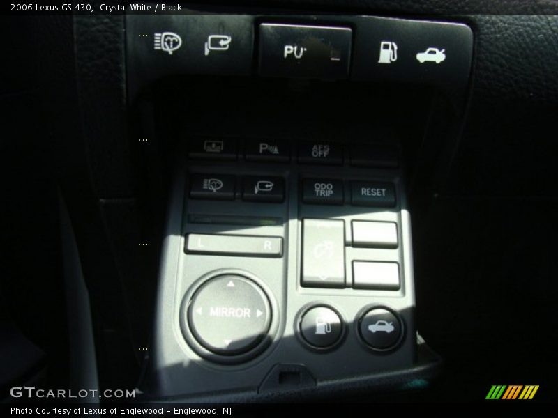 Crystal White / Black 2006 Lexus GS 430