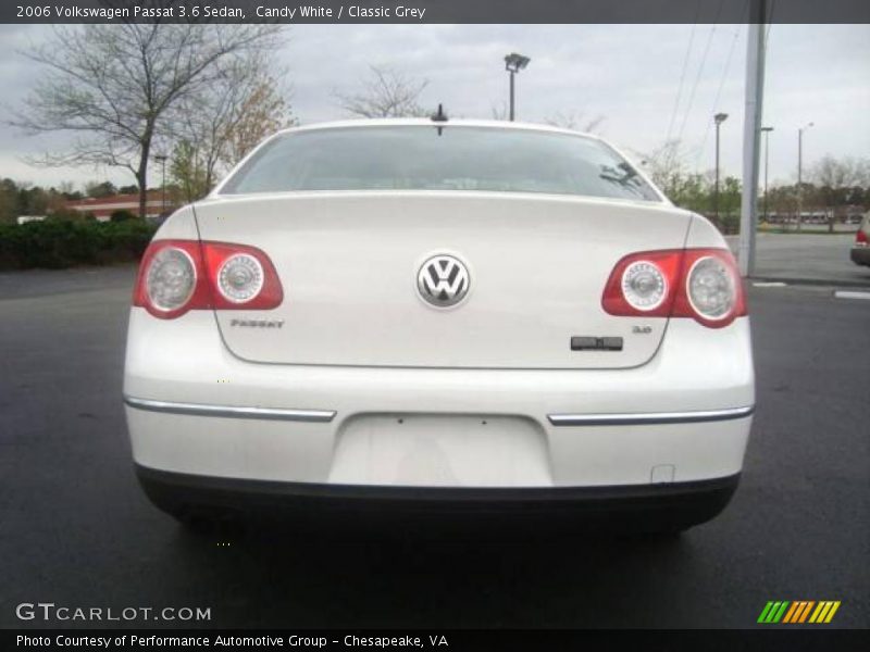 Candy White / Classic Grey 2006 Volkswagen Passat 3.6 Sedan