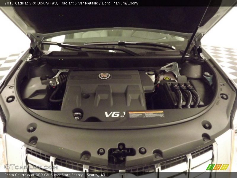 Radiant Silver Metallic / Light Titanium/Ebony 2013 Cadillac SRX Luxury FWD