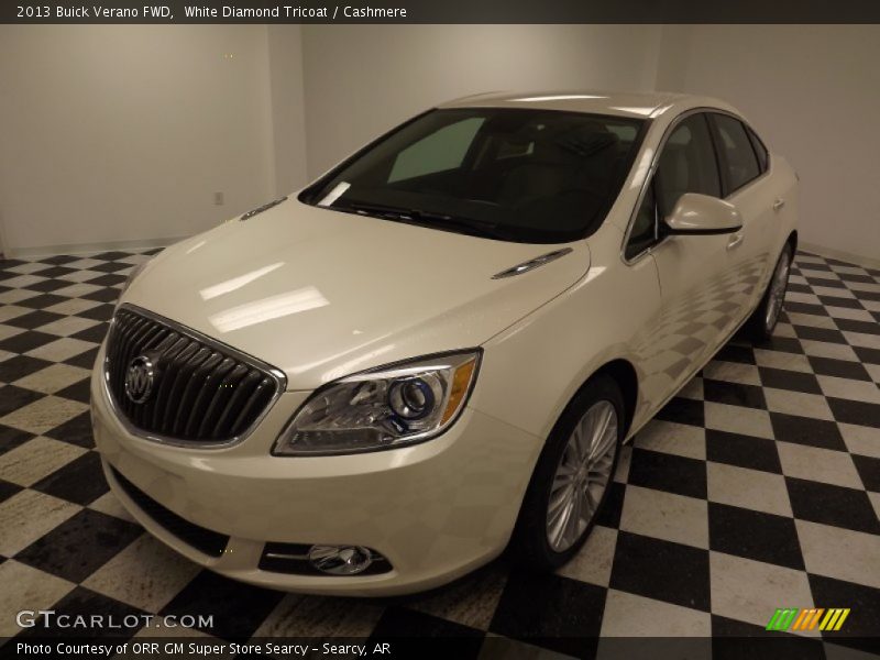 White Diamond Tricoat / Cashmere 2013 Buick Verano FWD