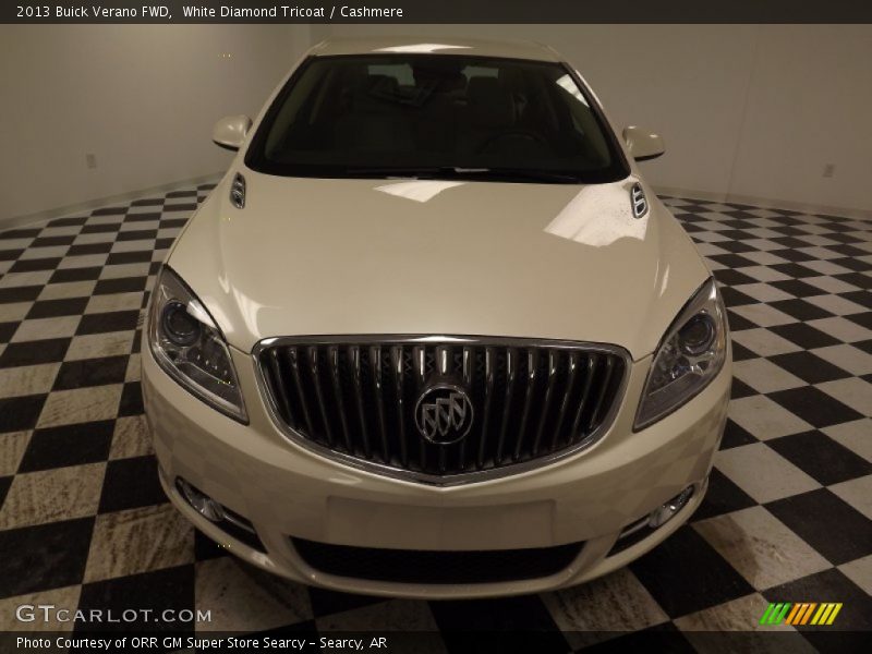 White Diamond Tricoat / Cashmere 2013 Buick Verano FWD