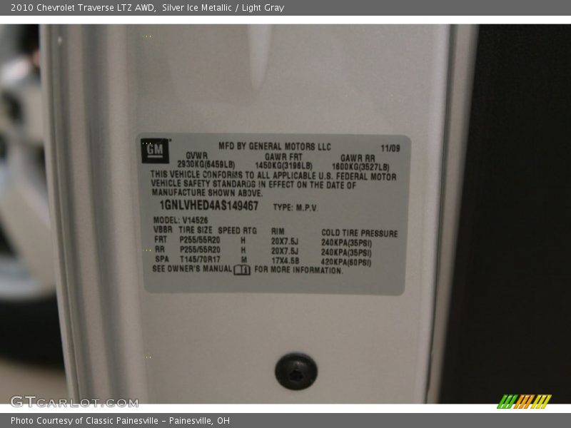 Silver Ice Metallic / Light Gray 2010 Chevrolet Traverse LTZ AWD