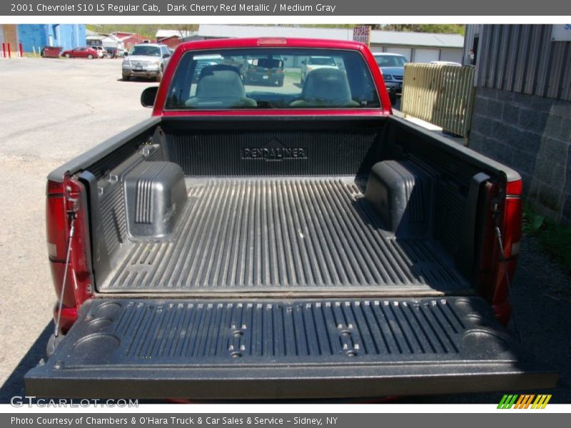 Dark Cherry Red Metallic / Medium Gray 2001 Chevrolet S10 LS Regular Cab