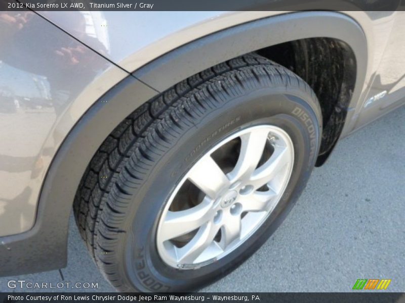 Titanium Silver / Gray 2012 Kia Sorento LX AWD