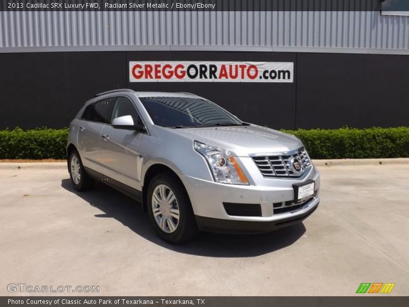 Radiant Silver Metallic / Ebony/Ebony 2013 Cadillac SRX Luxury FWD
