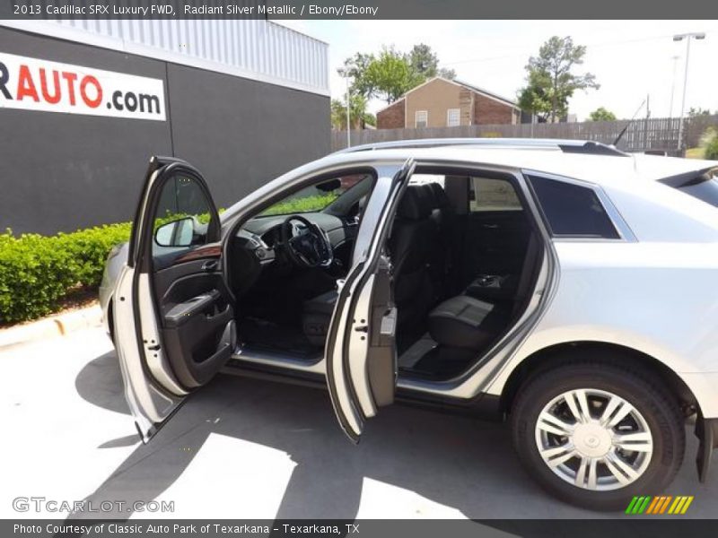Radiant Silver Metallic / Ebony/Ebony 2013 Cadillac SRX Luxury FWD
