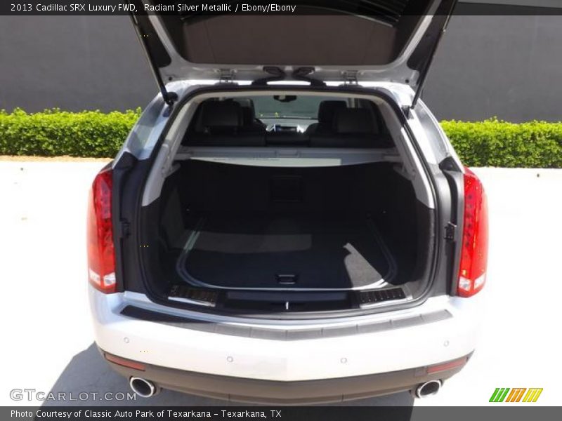 Radiant Silver Metallic / Ebony/Ebony 2013 Cadillac SRX Luxury FWD