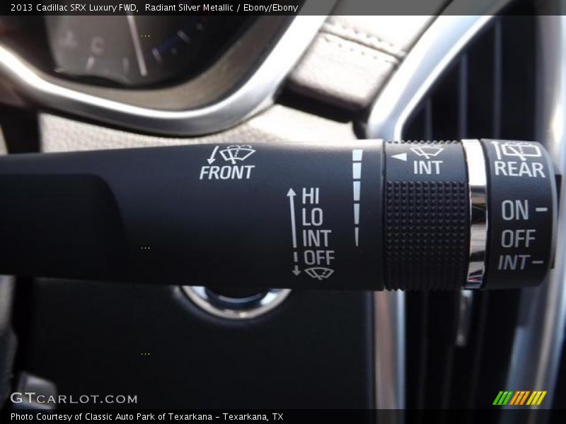 Radiant Silver Metallic / Ebony/Ebony 2013 Cadillac SRX Luxury FWD