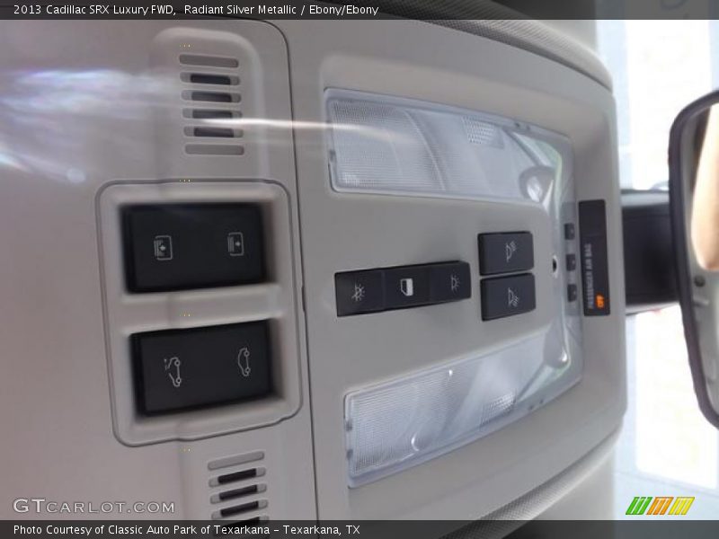 Radiant Silver Metallic / Ebony/Ebony 2013 Cadillac SRX Luxury FWD