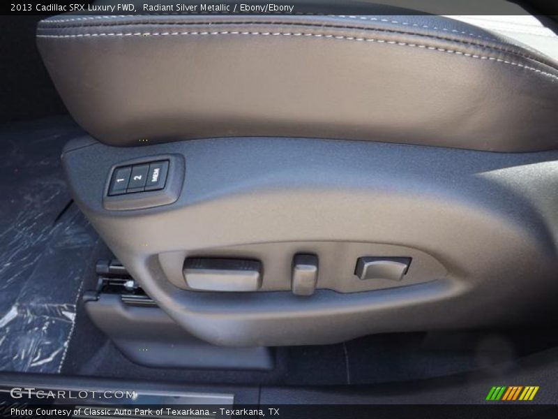 Radiant Silver Metallic / Ebony/Ebony 2013 Cadillac SRX Luxury FWD