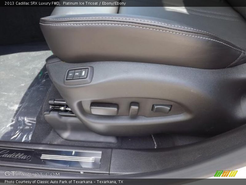Platinum Ice Tricoat / Ebony/Ebony 2013 Cadillac SRX Luxury FWD