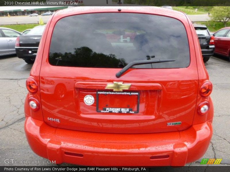 Victory Red / Gray 2010 Chevrolet HHR LS