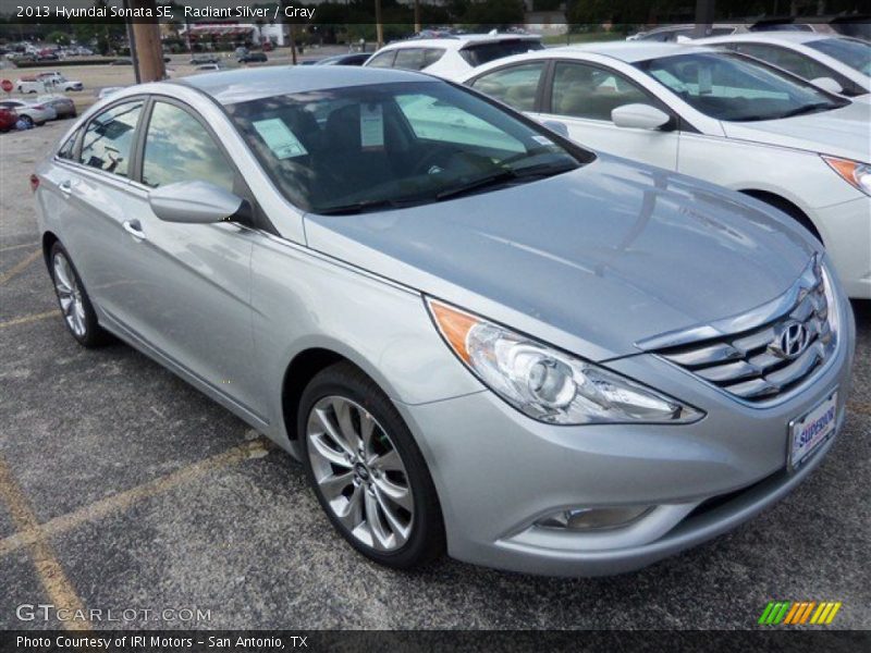 Radiant Silver / Gray 2013 Hyundai Sonata SE