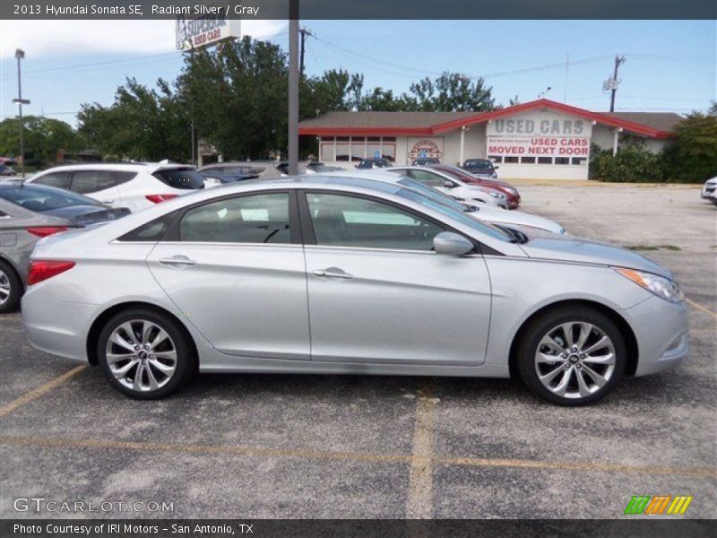 Radiant Silver / Gray 2013 Hyundai Sonata SE
